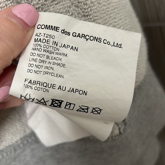 ❤️Comme Des Garçons PLAY✨ Gray Zip Up Graphic Hoodie Sweatshirt Size small - Picture 8 of 15
